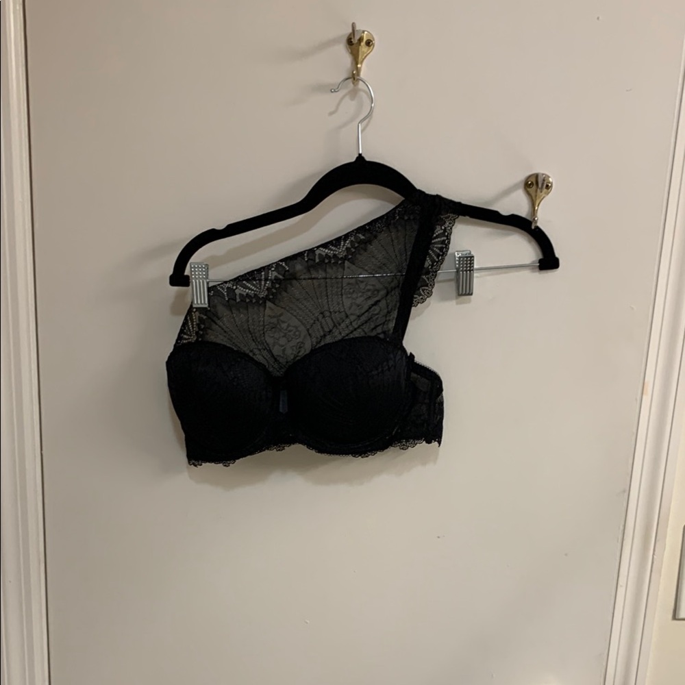 Frederick’s of Hollywood Y2K Black Lace Mesh Bra with Underwire in Sz 38B